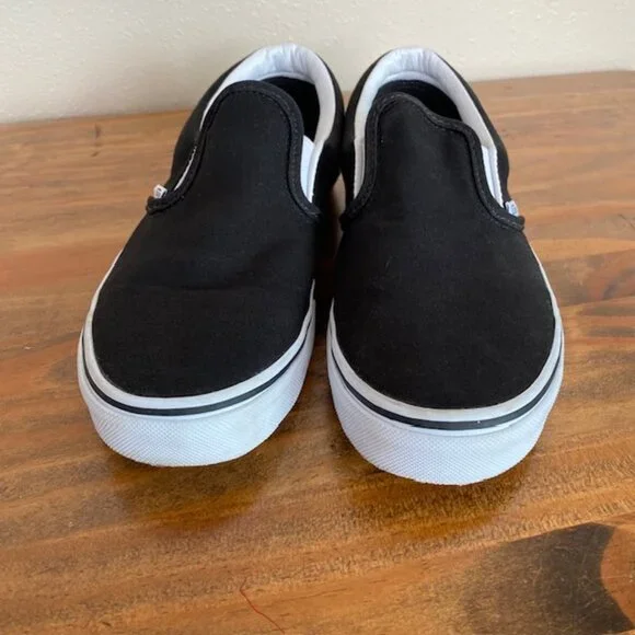 Vans Black Slip-on Sneakers - Size 6 - Picture 4 of 9